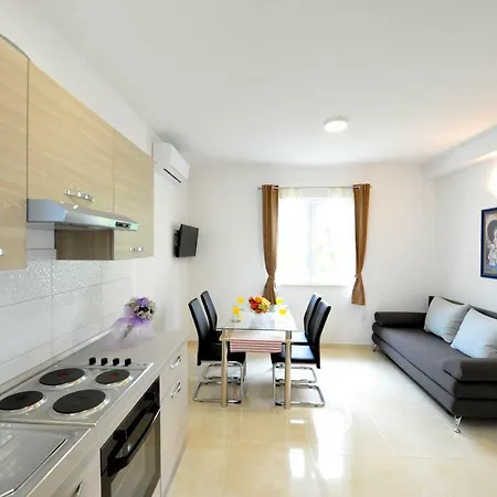 Katarina Apartment Kastela
