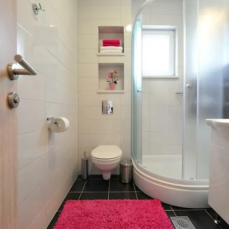 Katarina Apartment *
