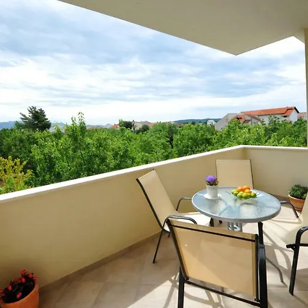 Apartment Katarina Kastela